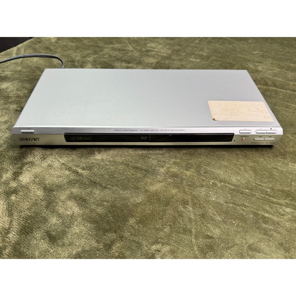 Sony DVP-NS55P CD DVD Player Silver Precision Cinema Progressive‎ with Remote